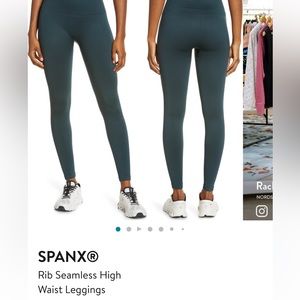 Spanx Ribbed emerald green leggings. Fits smaller
